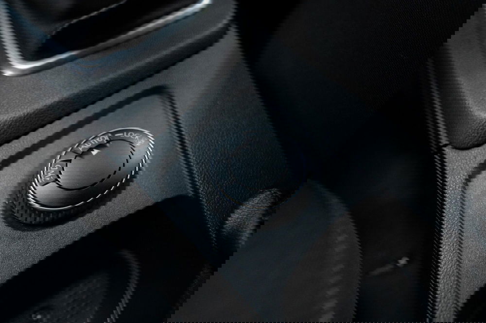 Dacia Duster usata a Torino (10)