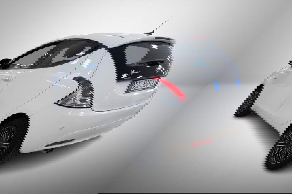 Lancia Ypsilon usata a Torino (14)