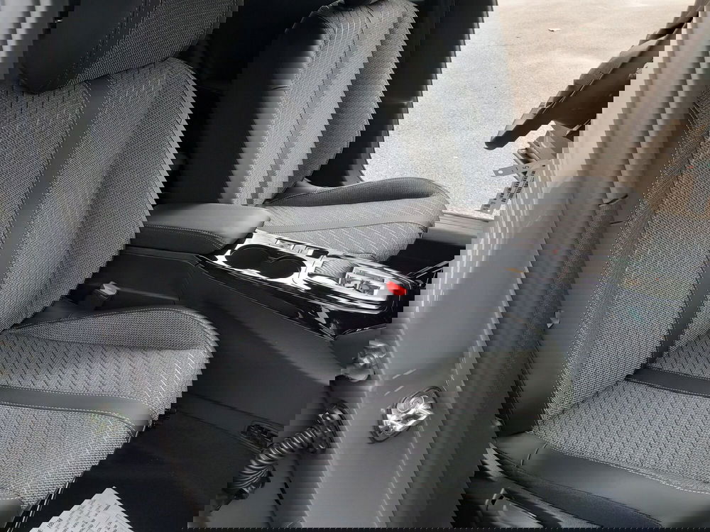 Peugeot 2008 nuova a Lucca (11)