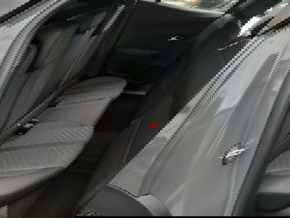 Peugeot 2008 nuova a Lucca (12)