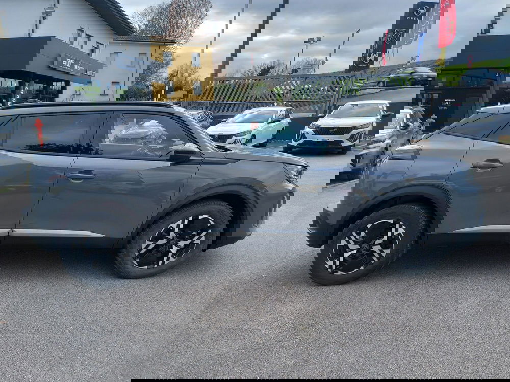 Peugeot 2008 nuova a Lucca (7)