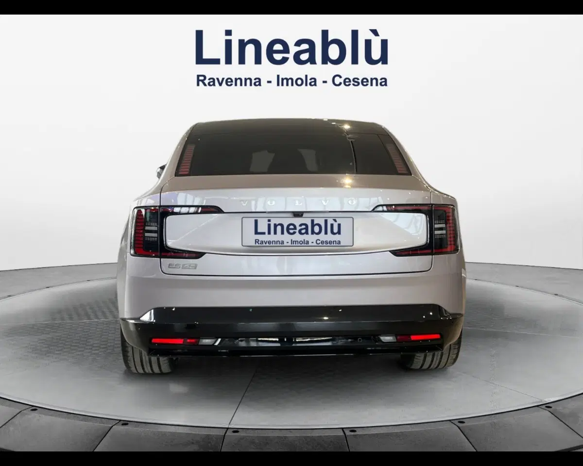 Volvo ES90 nuova a Ravenna (4)