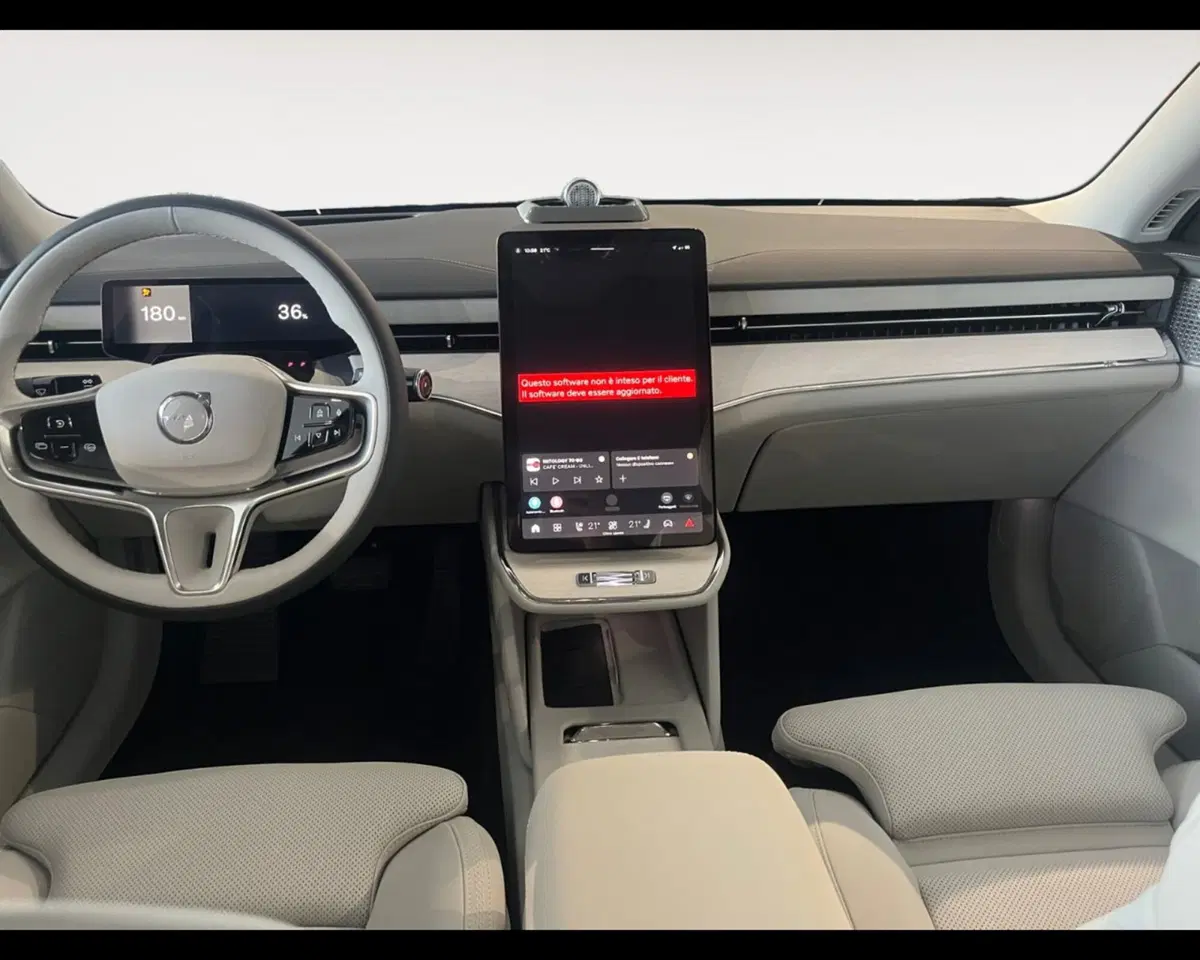 Volvo ES90 nuova a Ravenna (9)