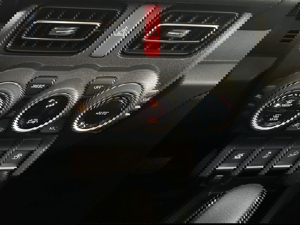 Suzuki Jimny nuova a Bari (18)