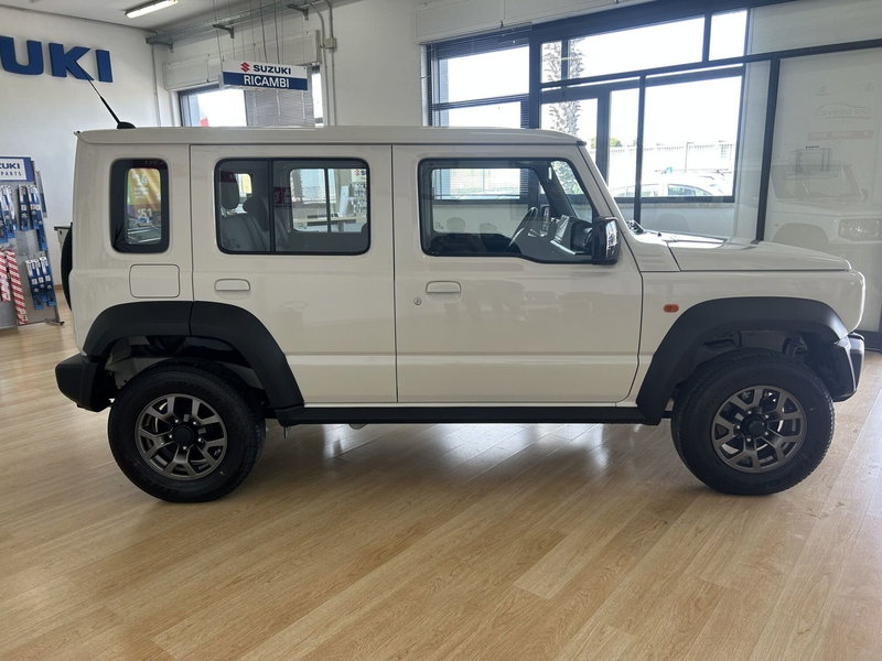 Suzuki Jimny nuova a Bari (4)