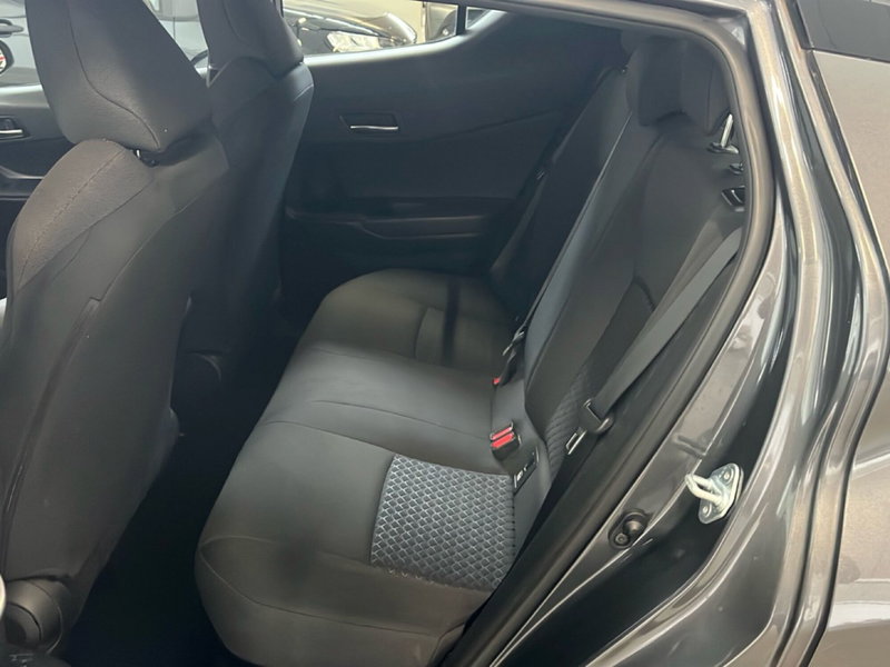 Toyota Toyota C-HR usata a Vicenza (10)