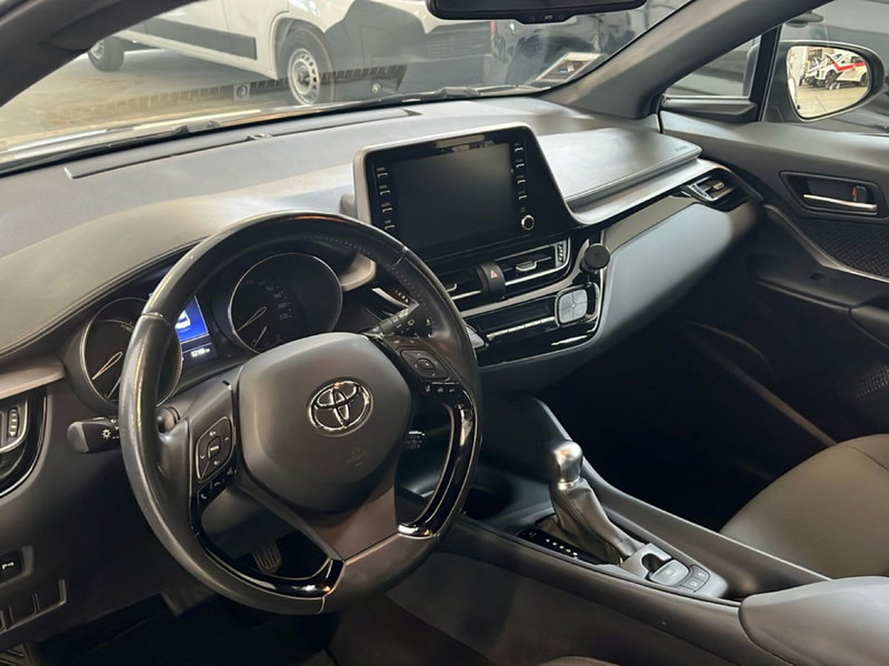 Toyota Toyota C-HR usata a Vicenza (11)