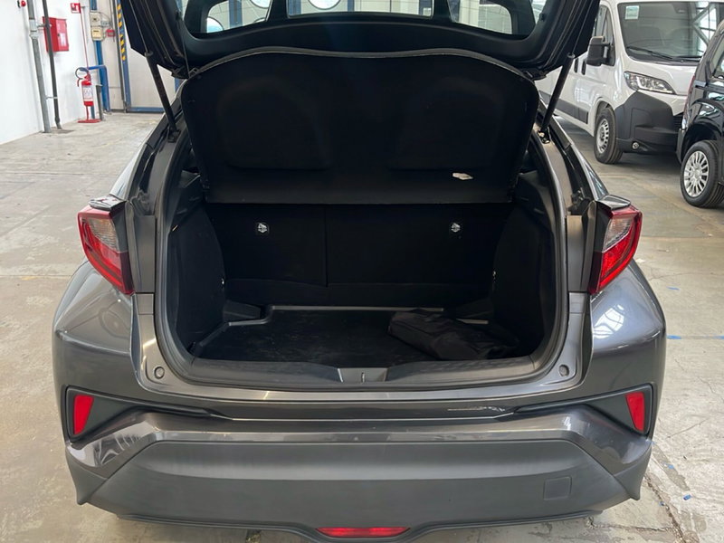 Toyota Toyota C-HR usata a Vicenza (9)