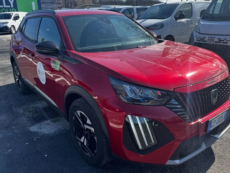 Peugeot 2008 nuova a Frosinone (3)