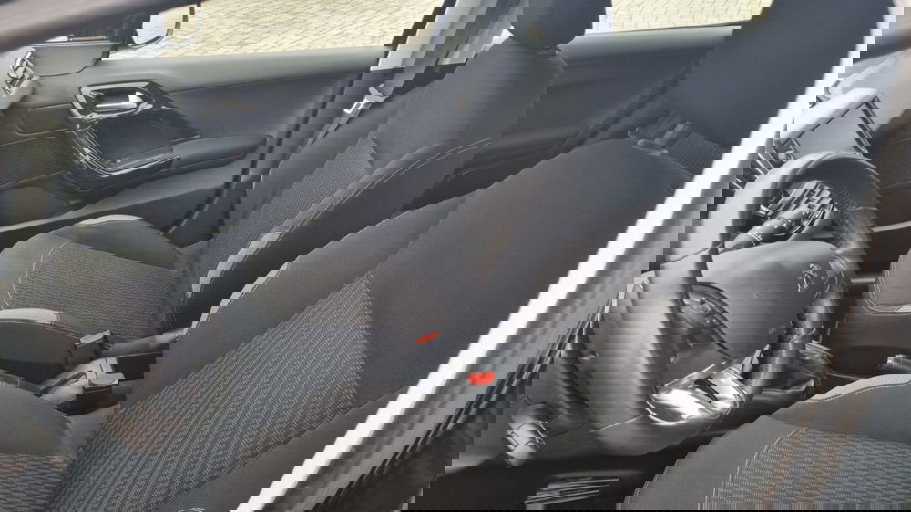 Peugeot 208 usata a Lucca (6)