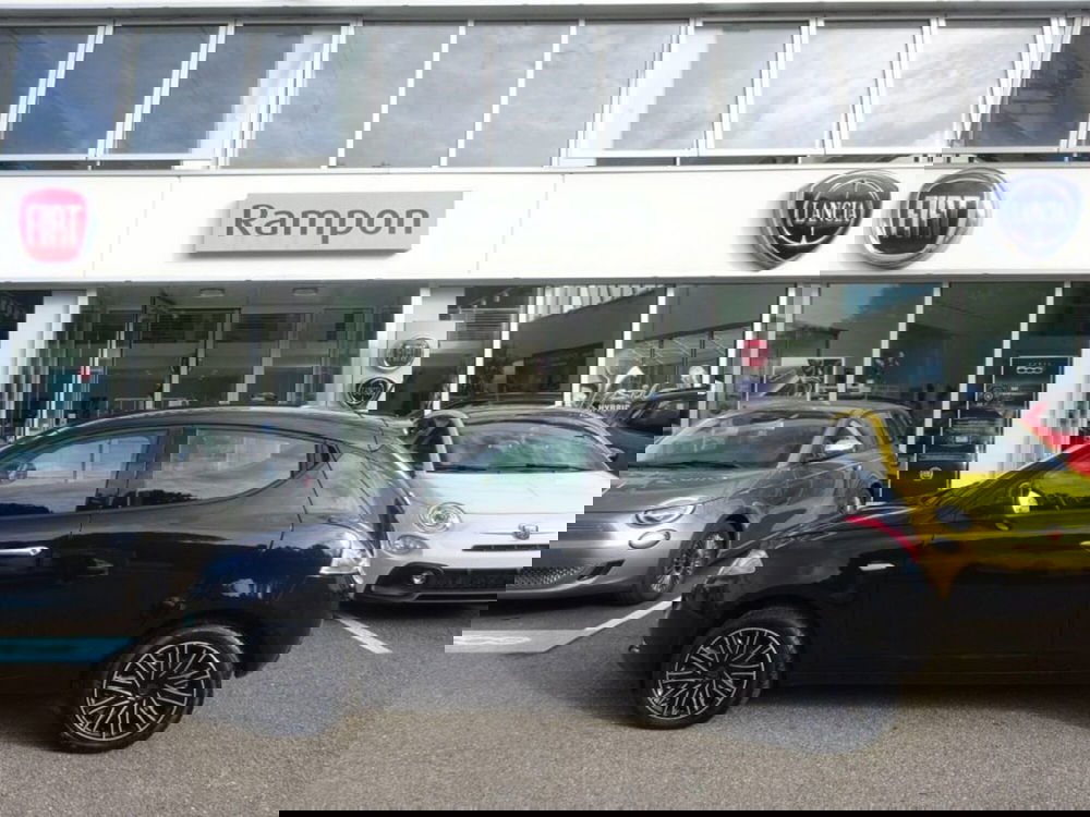 Lancia Ypsilon usata a Venezia (2)