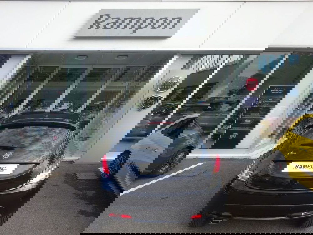 Lancia Ypsilon usata a Venezia (4)