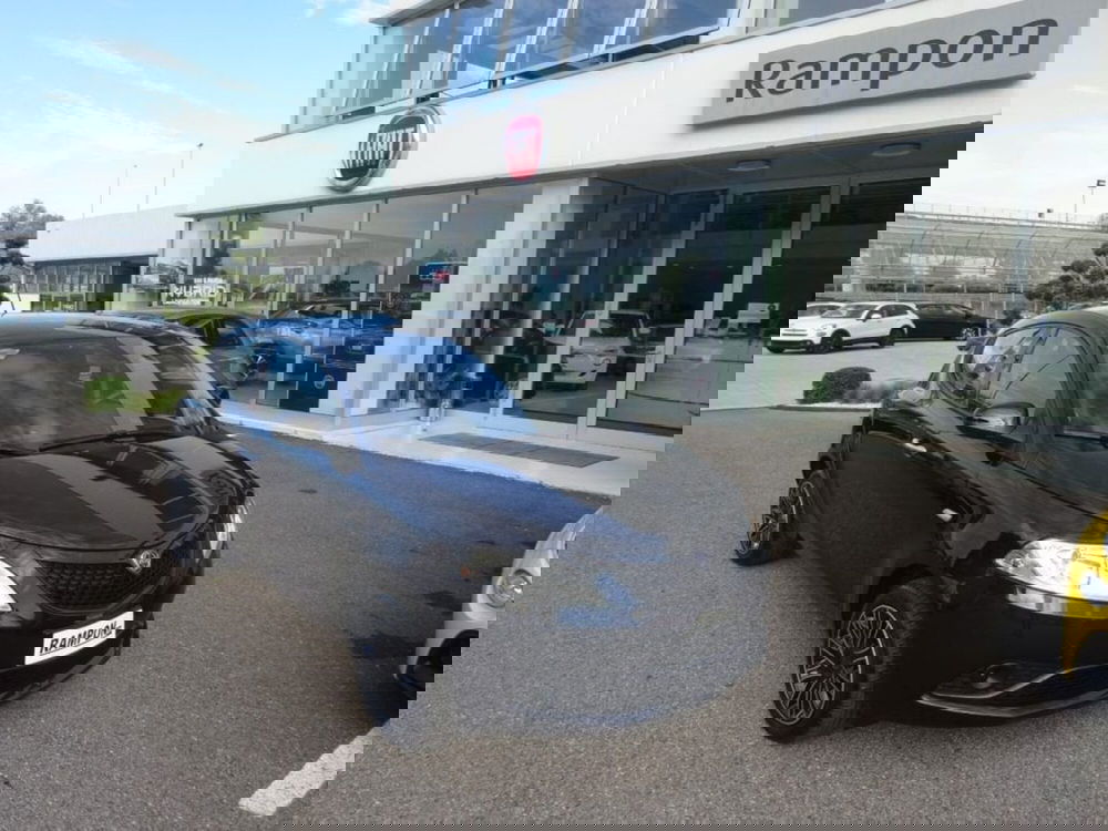 Lancia Ypsilon usata a Venezia (6)