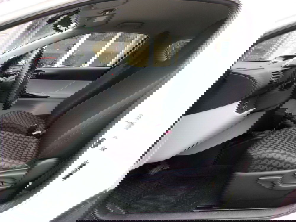 Toyota iQ usata a Venezia (9)