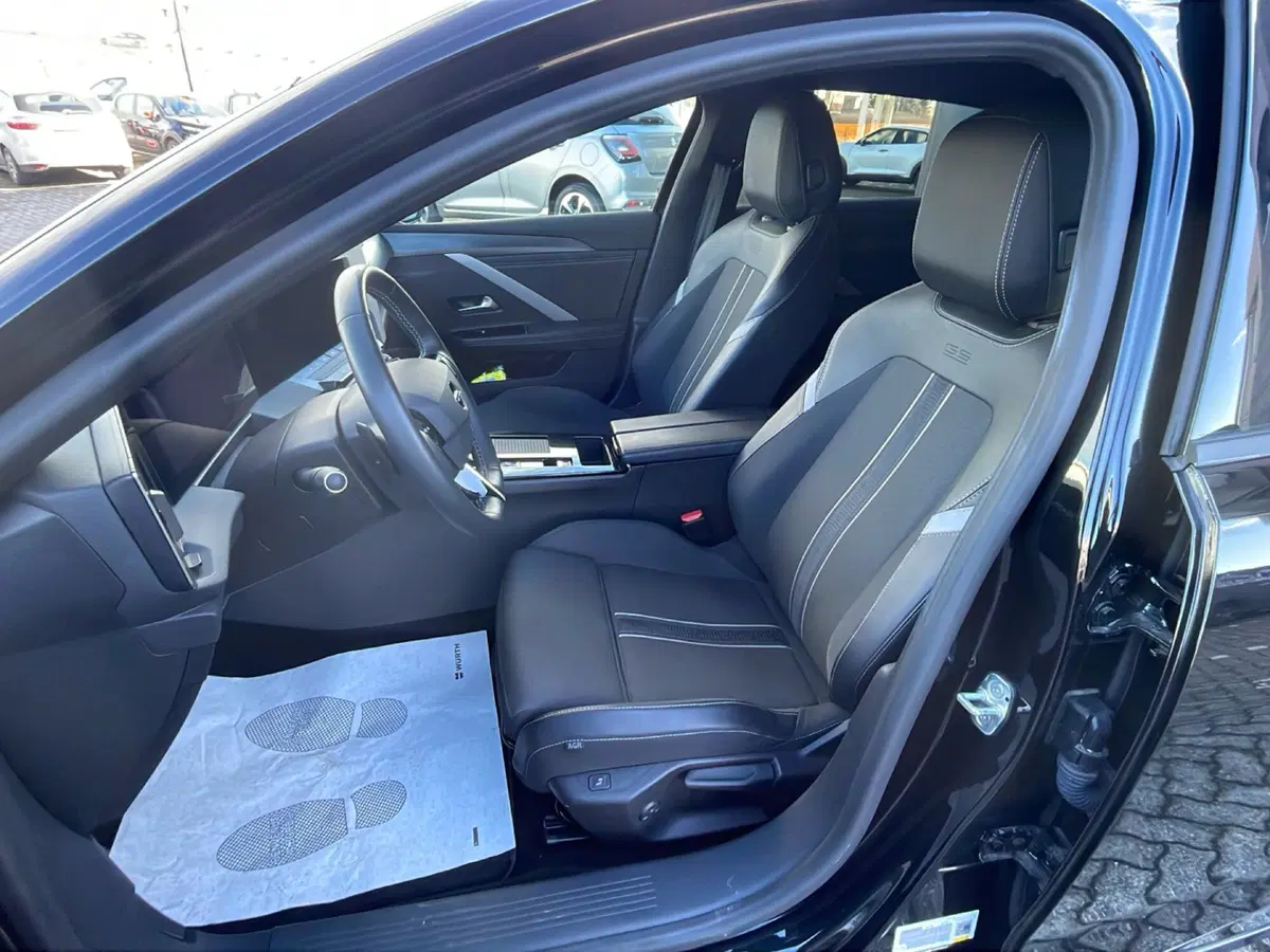 Opel Astra usata a Parma (9)