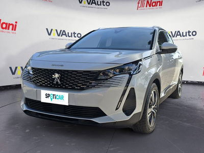 Peugeot 3008 Hybrid 225 e-EAT8 Allure Pack del 2021 usata a Massa