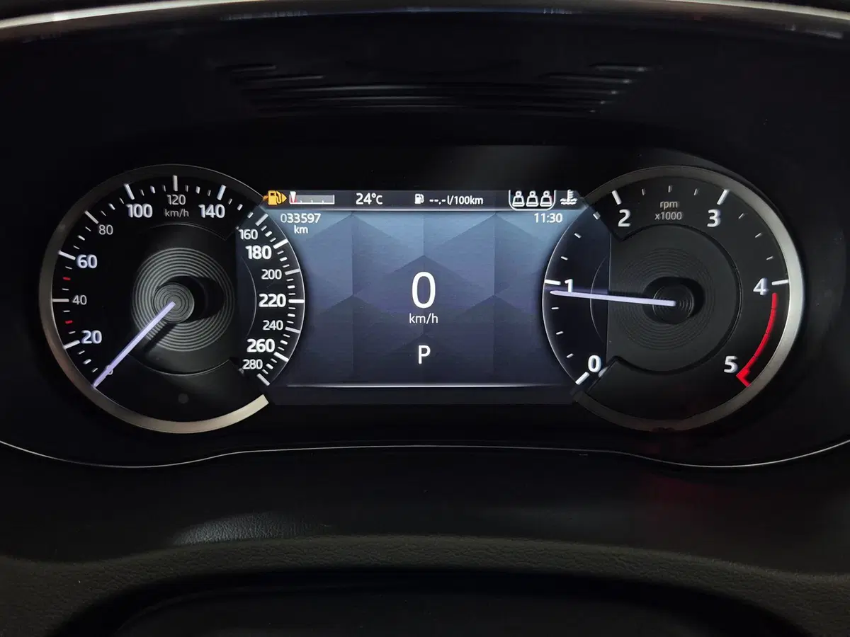 Jaguar E-Pace usata a Torino (10)
