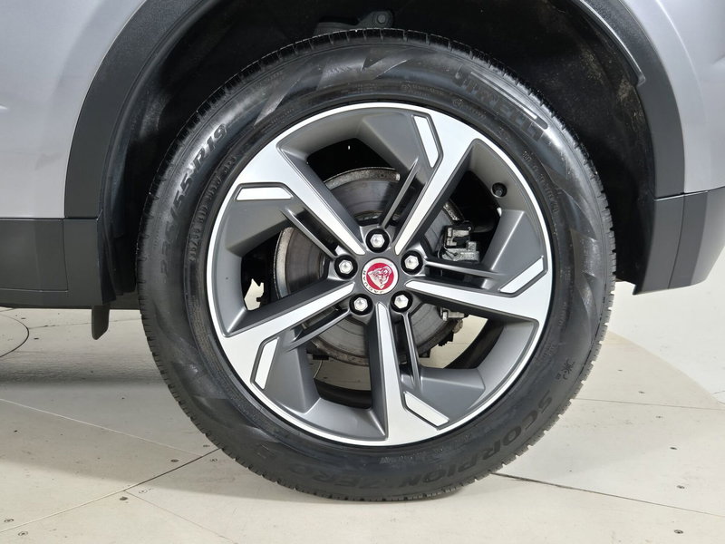 Jaguar E-Pace usata a Torino (9)