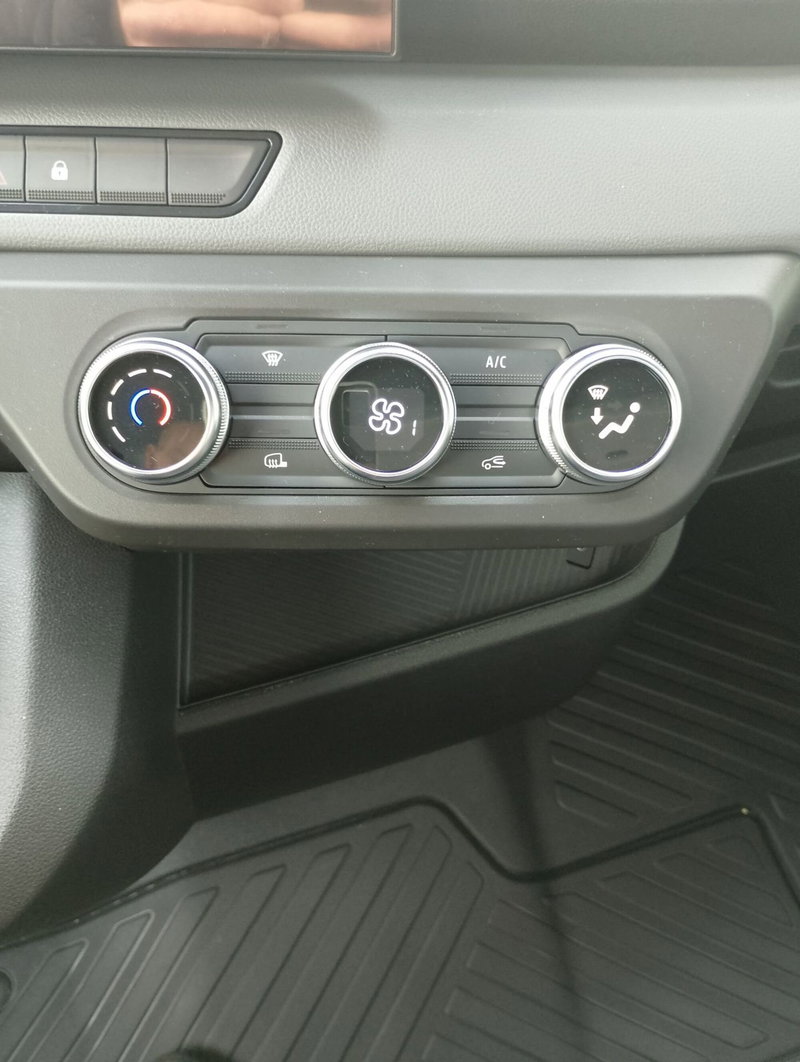 Nissan Interstar Furgone nuova a Modena (19)