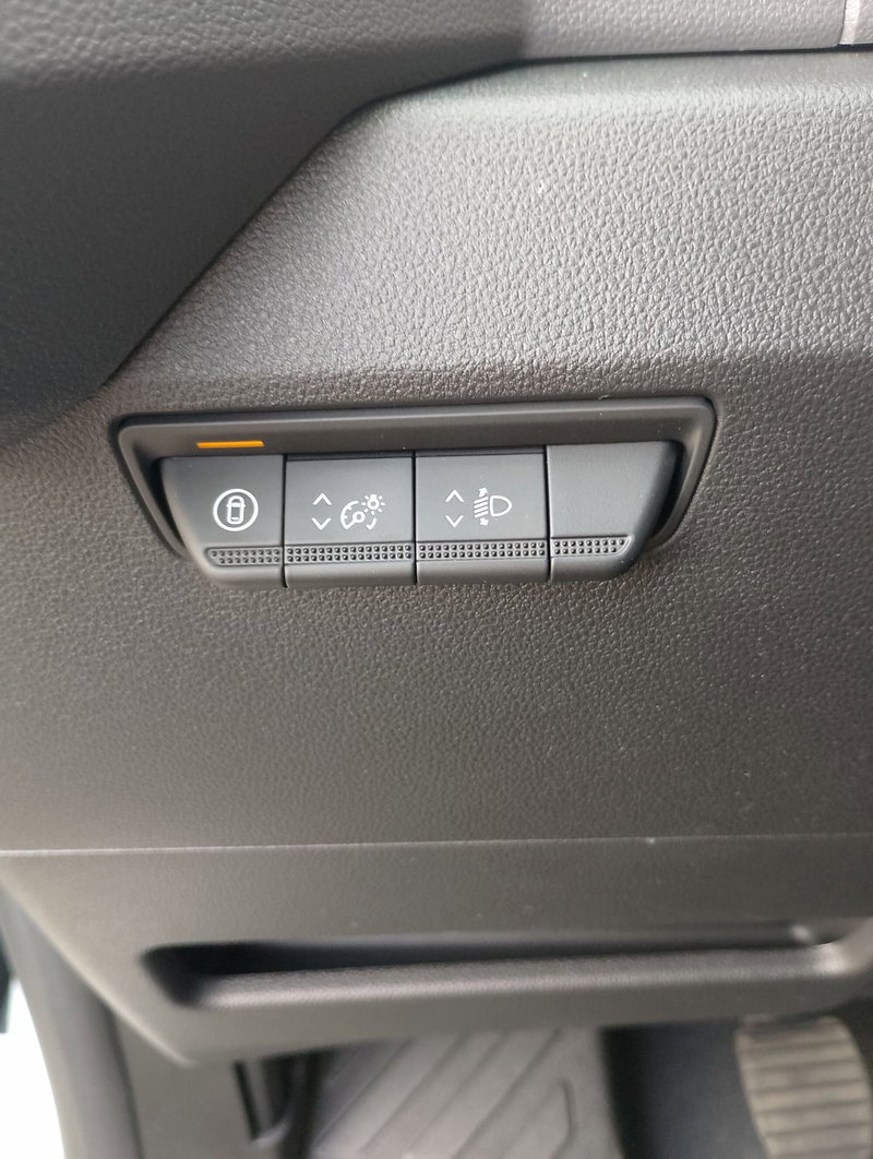 Nissan Interstar Furgone nuova a Modena (20)