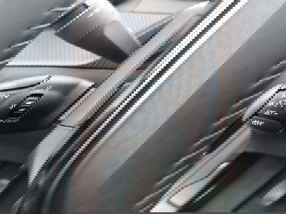 Peugeot 208 usata a Pavia (10)