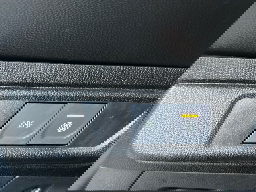 Dacia Sandero Stepway usata a Latina (14)