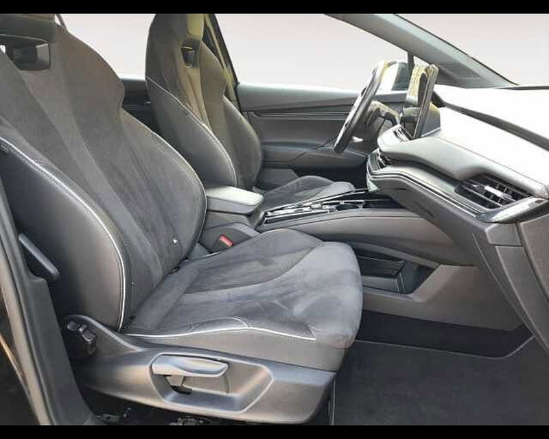 Skoda Enyaq usata a Ravenna (15)