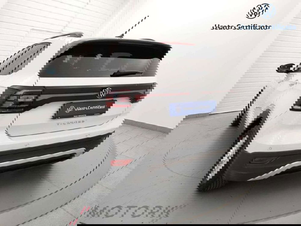 Volkswagen T-Cross usata a Varese (8)