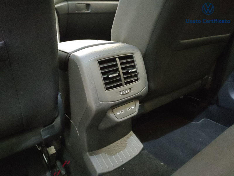 Volkswagen T-Roc usata a Varese (11)