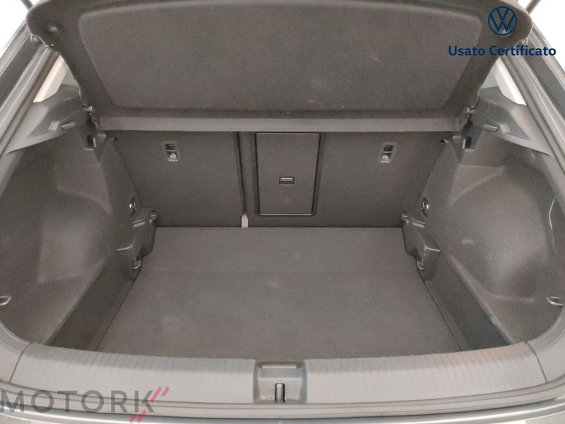 Volkswagen T-Roc usata a Varese (8)