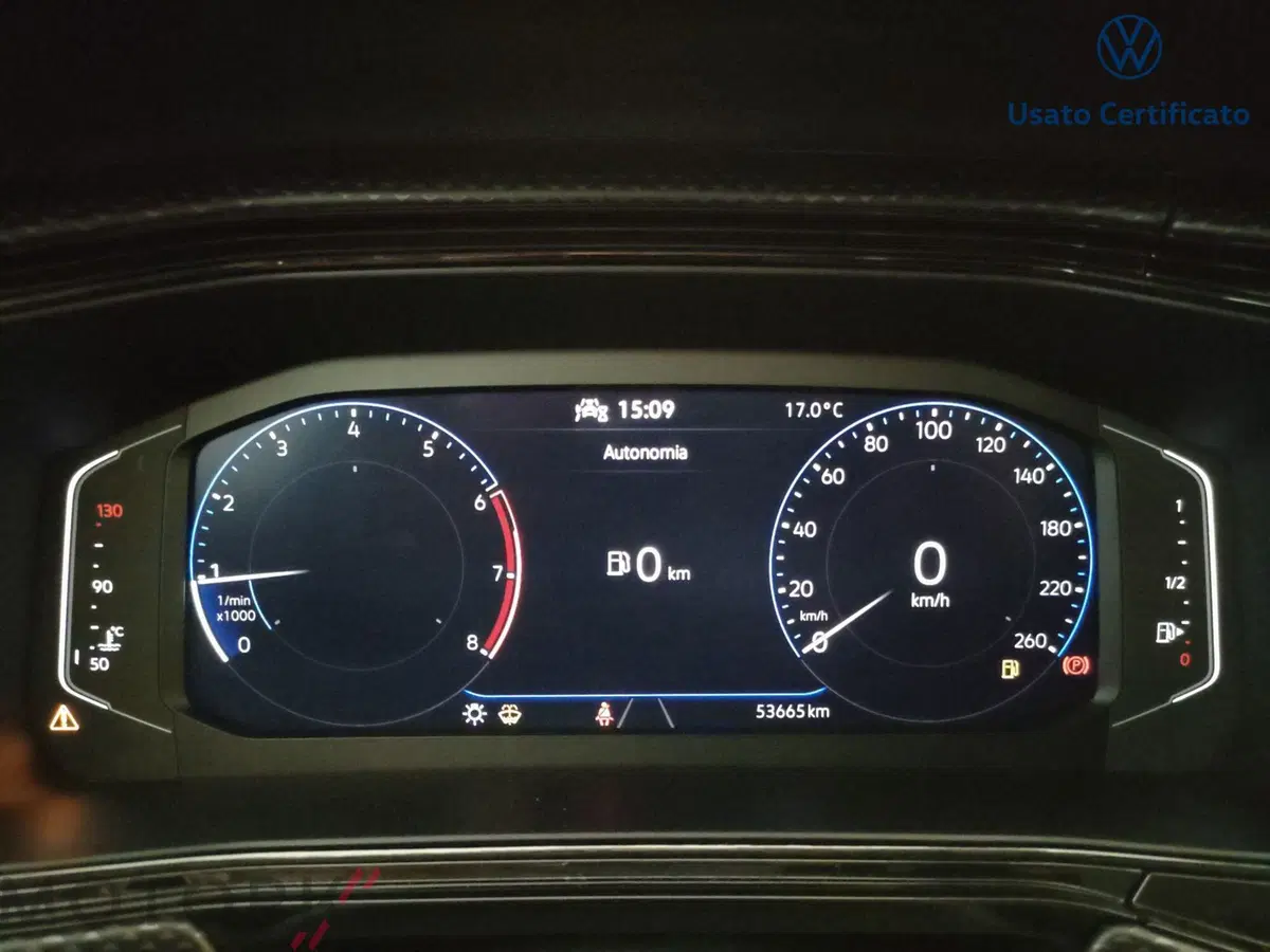 Volkswagen T-Cross usata a Varese (18)
