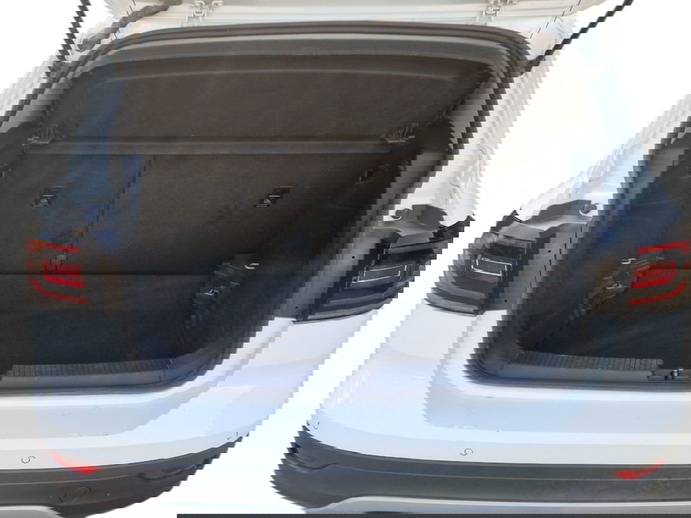 Volkswagen T-Cross usata a Siena (8)