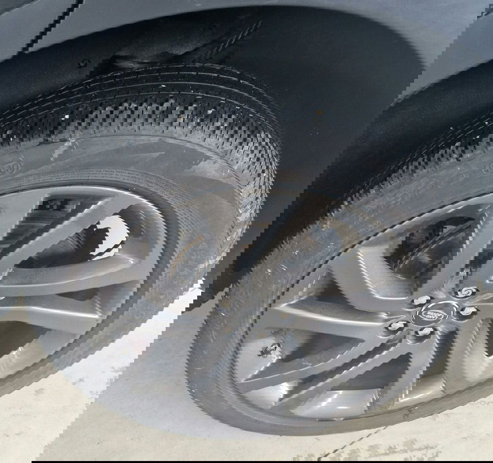 Land Rover Discovery Sport usata a Terni (15)