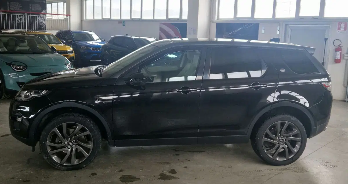 Land Rover Discovery Sport usata a Terni (3)