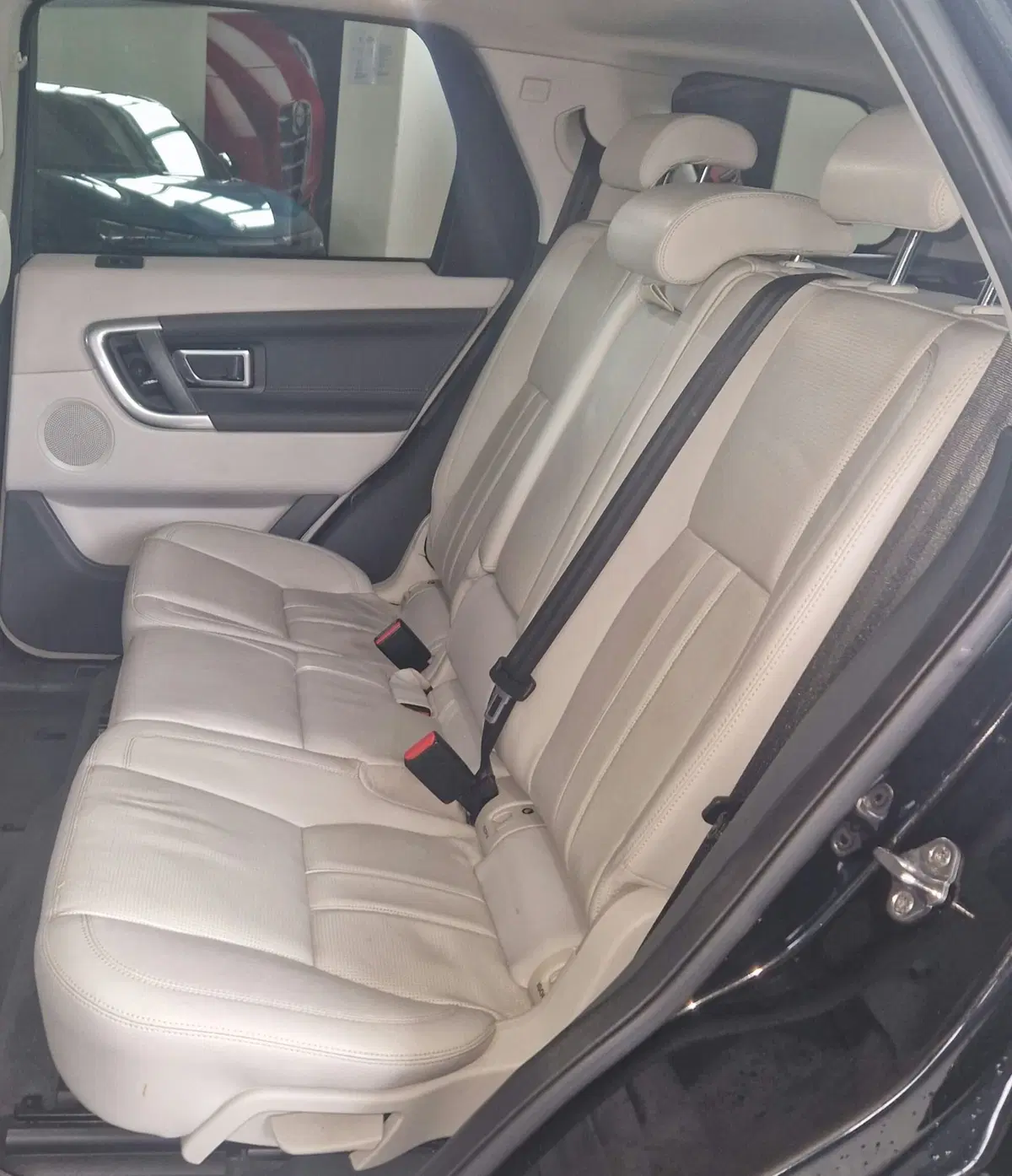 Land Rover Discovery Sport usata a Terni (9)