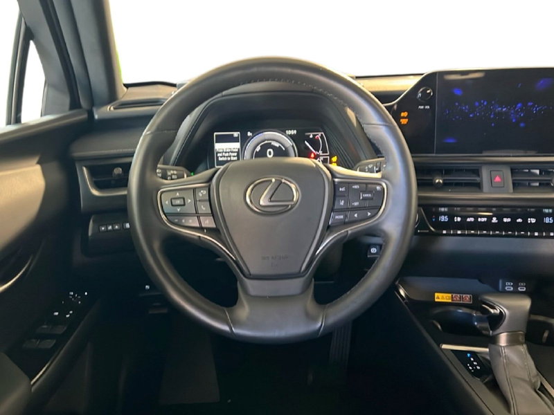 Lexus UX usata a Roma (12)