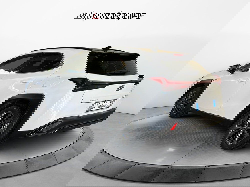 Lexus UX usata a Roma (3)