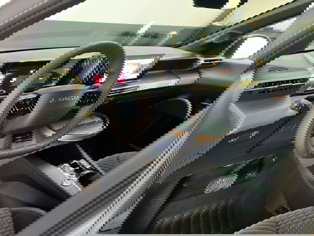 Lancia Ypsilon usata a Roma (15)