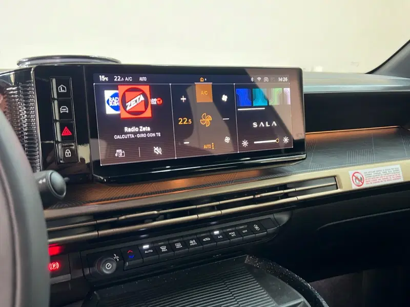 Lancia Ypsilon usata a Roma (18)