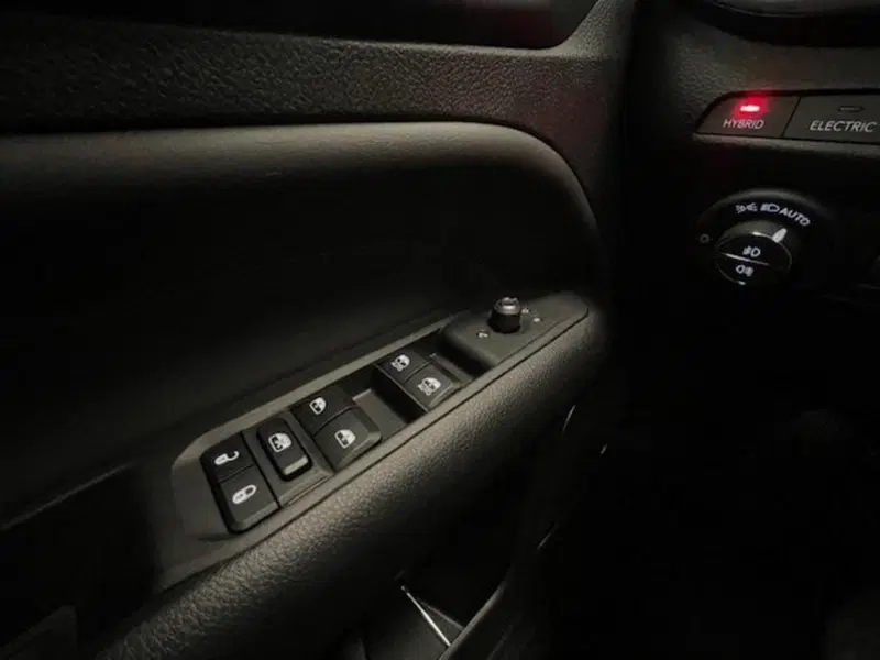 Jeep Compass nuova a Asti (14)