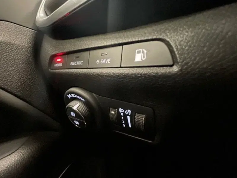 Jeep Compass nuova a Asti (15)