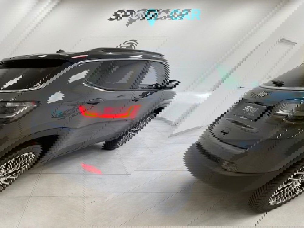 Jeep Compass nuova a Asti (4)