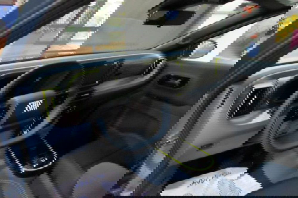 Fiat Grande Panda nuova a Milano (7)