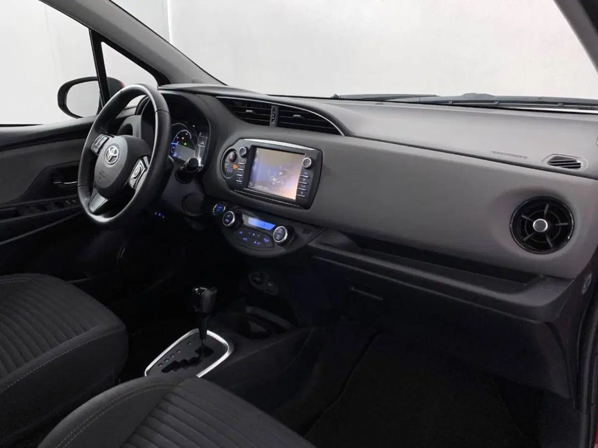 Toyota Yaris usata a Torino (10)