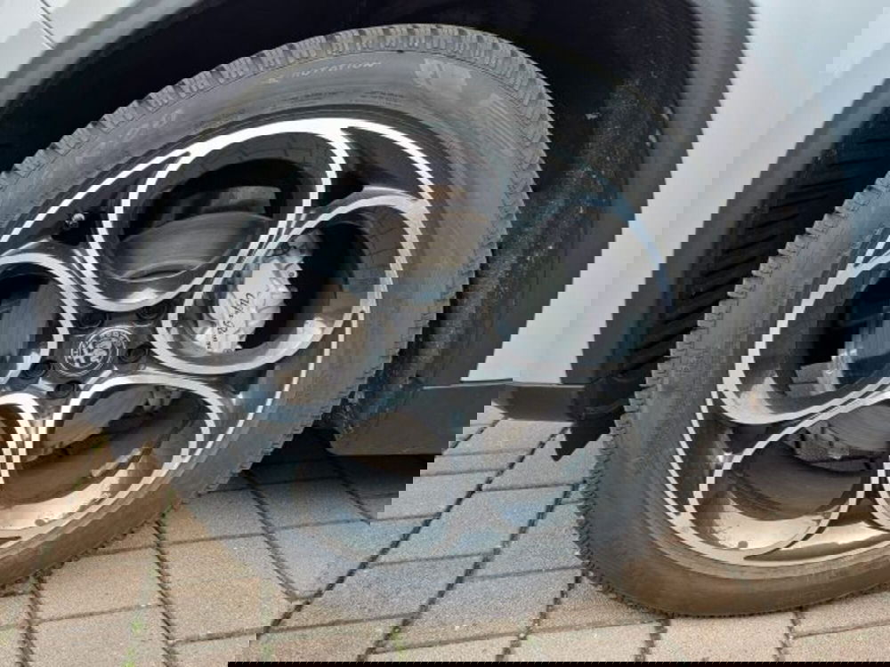 Alfa Romeo Stelvio usata a Monza e Brianza (13)