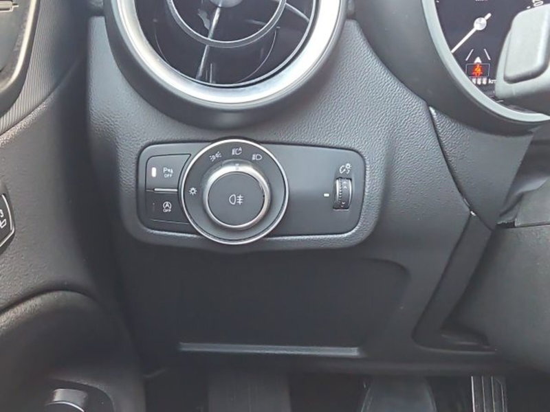 Alfa Romeo Stelvio usata a Monza e Brianza (20)