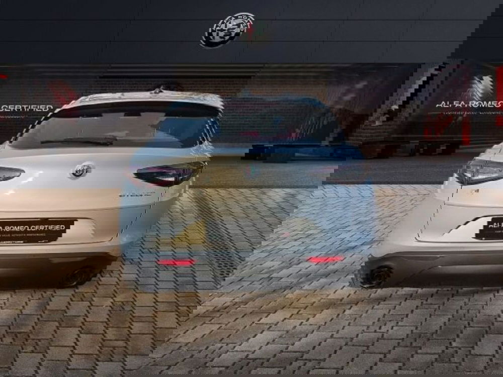 Alfa Romeo Stelvio usata a Monza e Brianza (5)