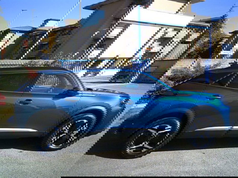 Peugeot 2008 nuova a Novara (4)