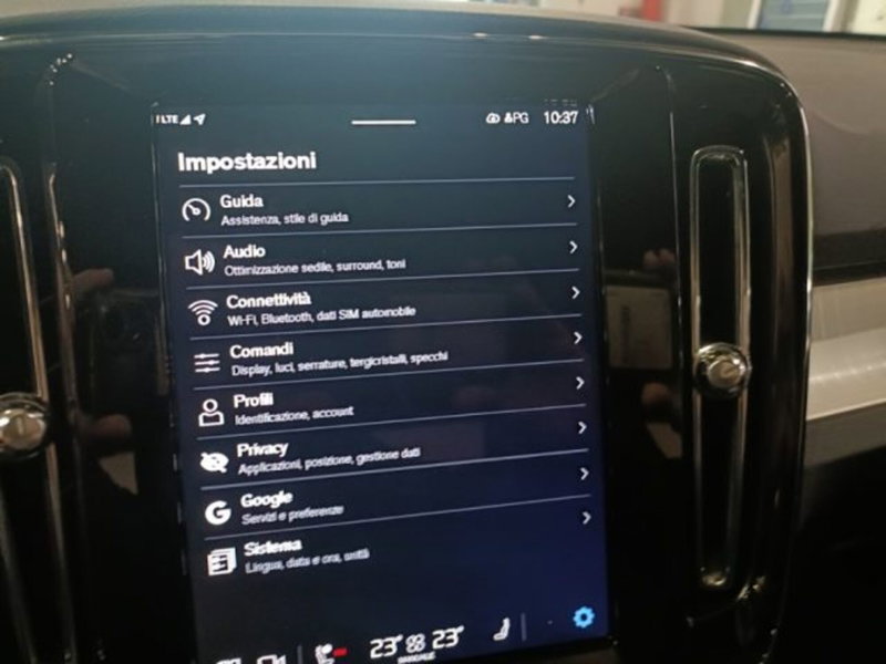 Volvo XC40 usata a Novara (10)