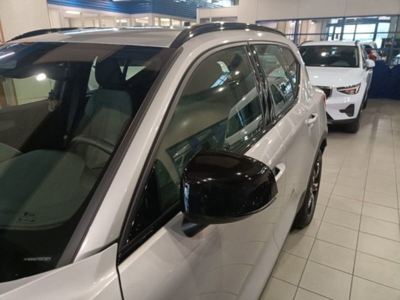 Volvo XC40 usata a Novara (2)